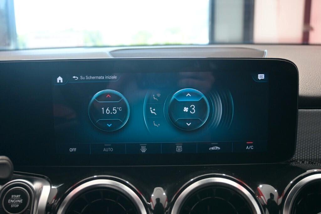 MERCEDES-BENZ GLB 200D 150CV AUTOMATIC 4MATIC BUSINESS EXTRA ( FARI LED - PELLE - CRUISE - NAVI - PARK ASSIST )