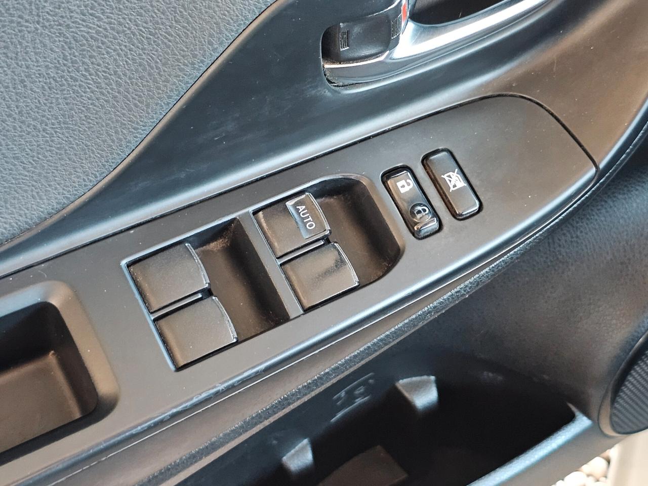 Toyota Yaris 1.5 Hybrid 5 porte Y20 Bitone