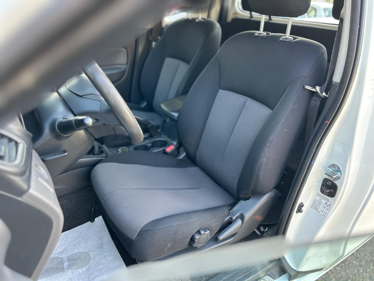 Mitsubishi L200 2.4 Diesel 154cv*CABINA SINGOLA*4POSTI*