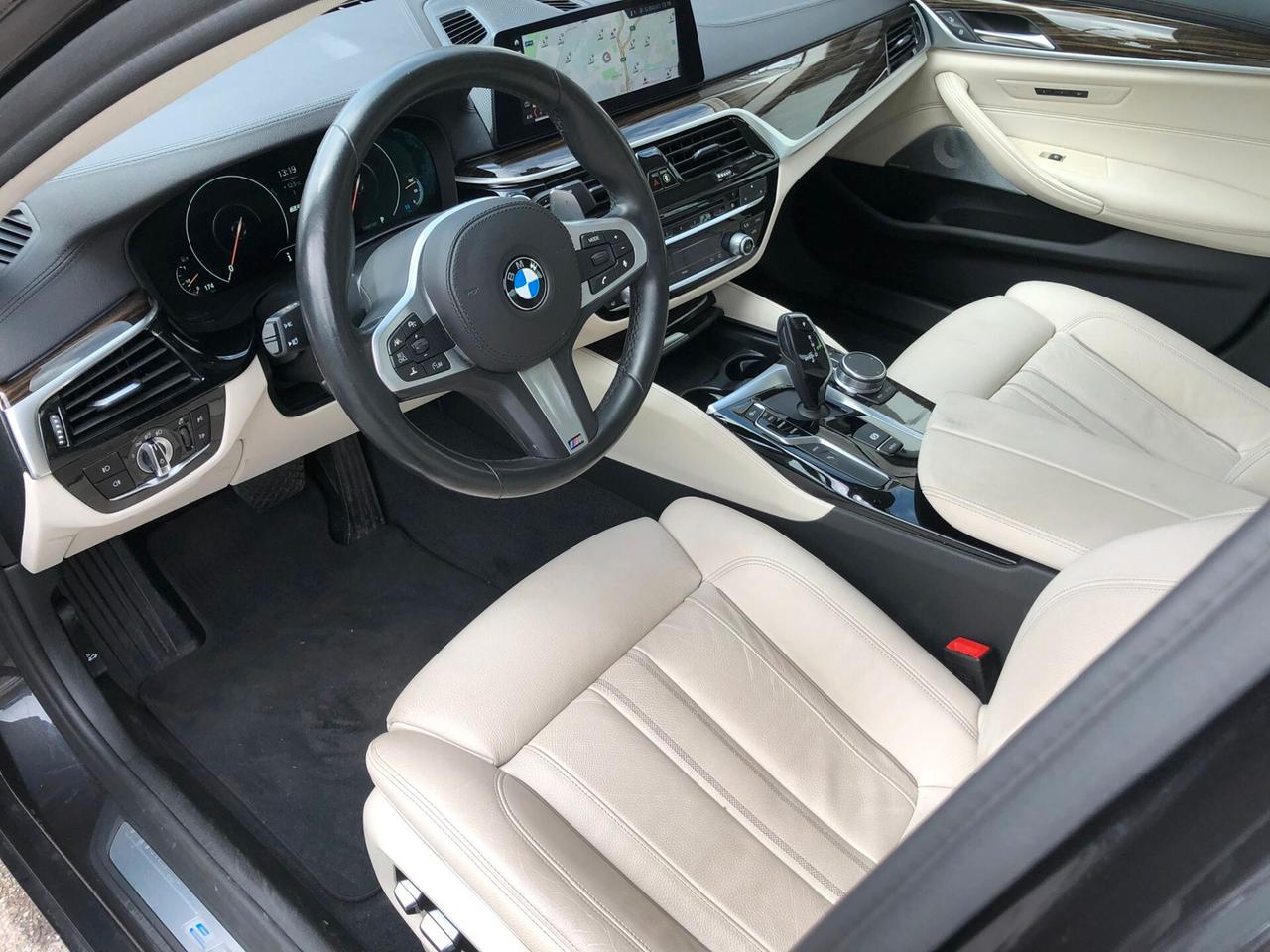 BMW 530 e Luxury - AUT/NAVI/CAMERA/PDC/CERCHI18