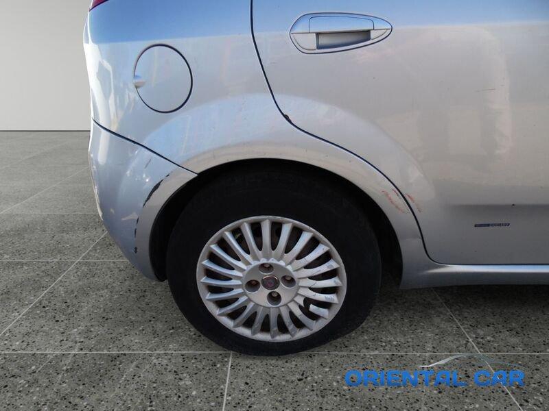 FIAT Grande Punto Grande Punto 1.3 MJT 90 CV 5 porte Dynamic CAMBIO AUTOMATICO SOLO PER COMMERCIANTI