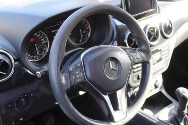 MERCEDES-BENZ B 180 CDI Executive