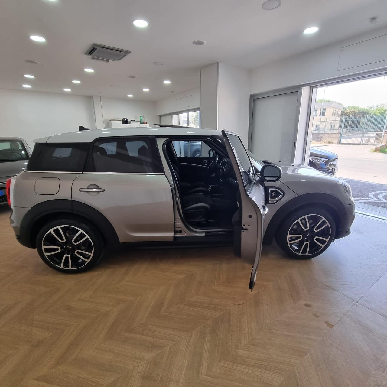 Mini John Cooper Works Countryman Mini 2.0 Cooper D Business Countryman Automatica