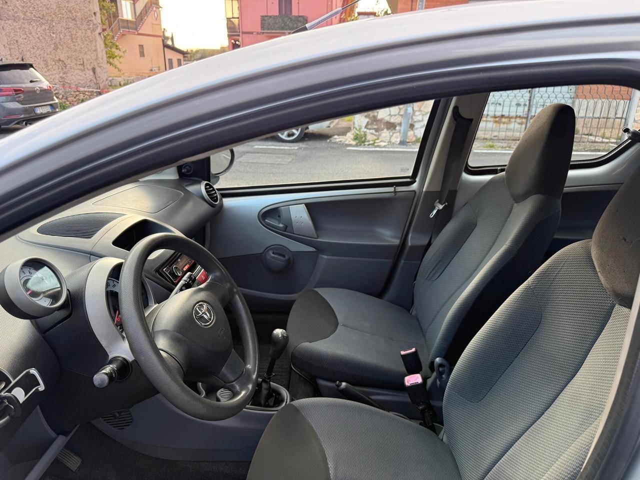 Toyota Aygo 1.0 12V VVT-i 5p - Tutto incluso - Superprezzo