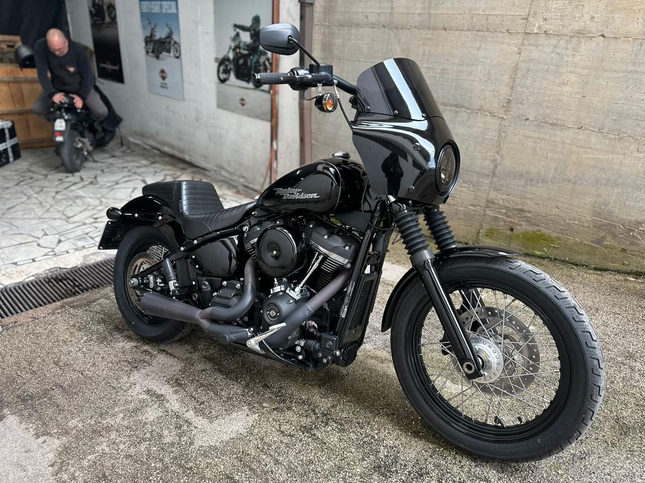 HARLEY-DAVIDSON SOFTAIL FXBB CRUISER