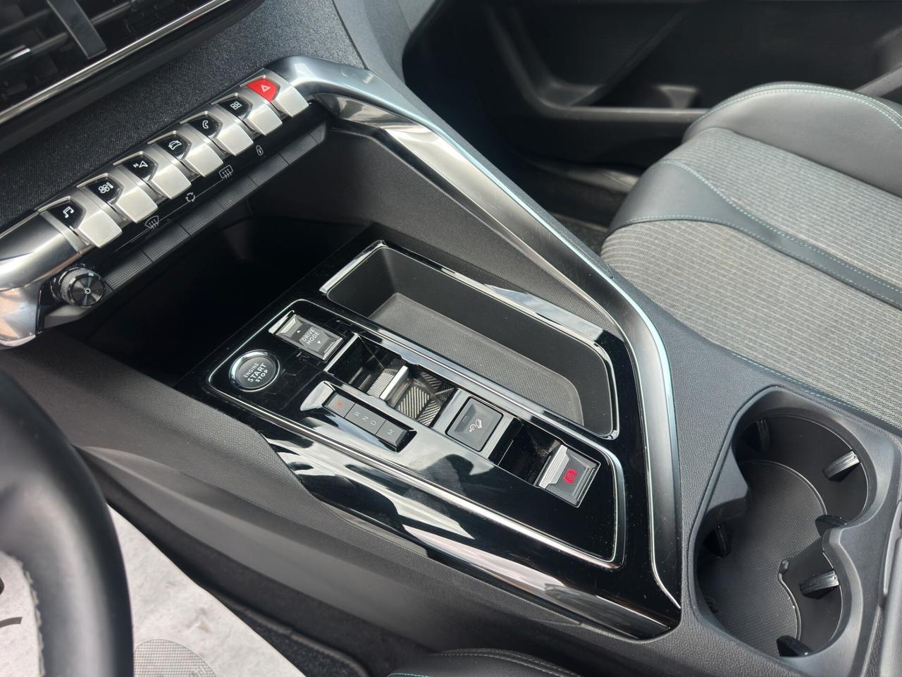 Peugeot 5008 BlueHDi 130 S&S EAT8 Allure