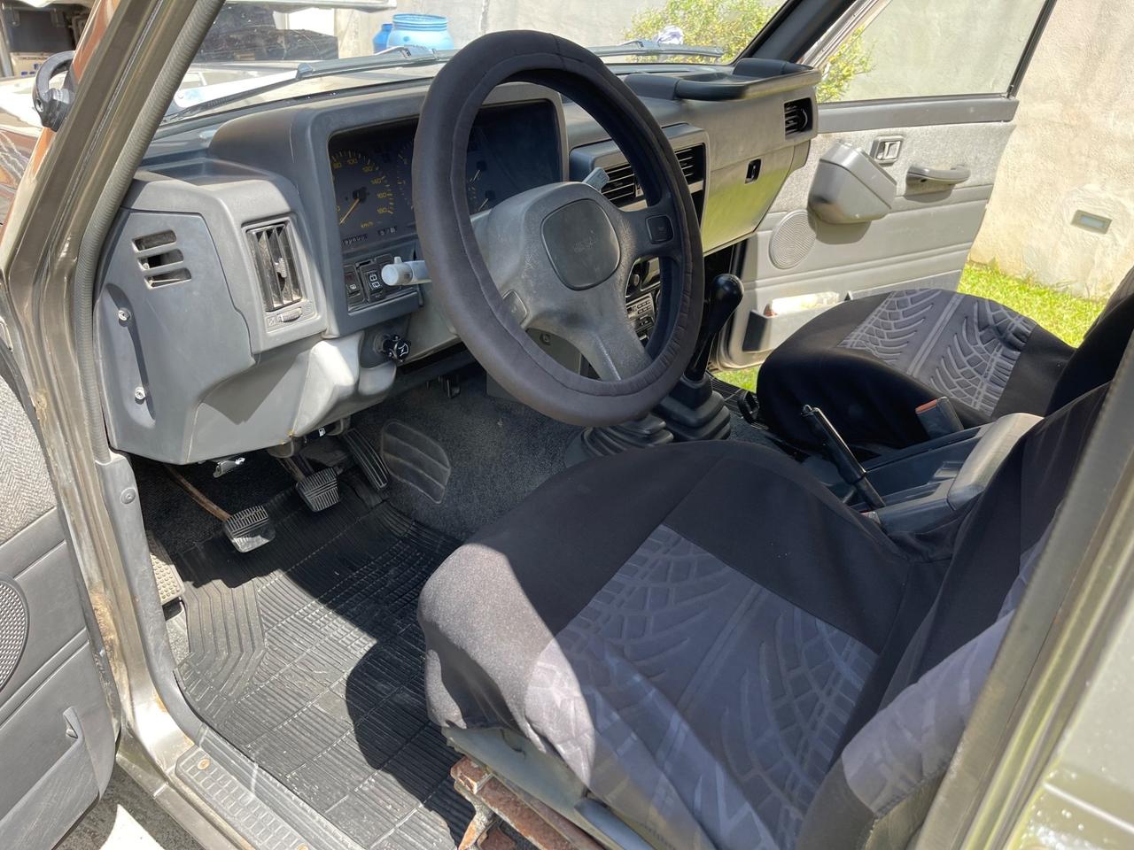 Nissan Patrol GR Y 60 GANCIO TRAINO AUTOCARRO