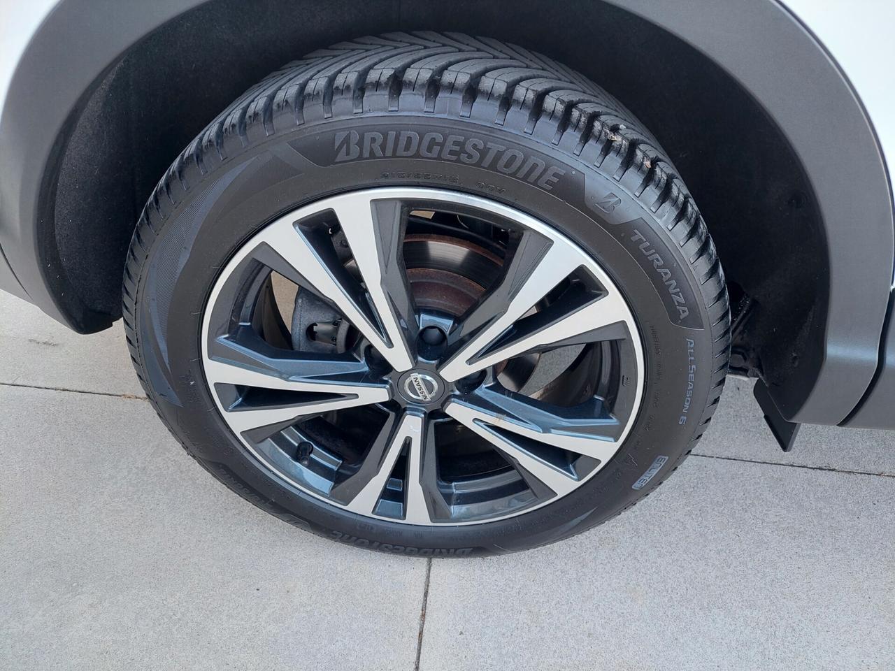 Nissan Qashqai 1.6 dCi 131CV TETTO P.