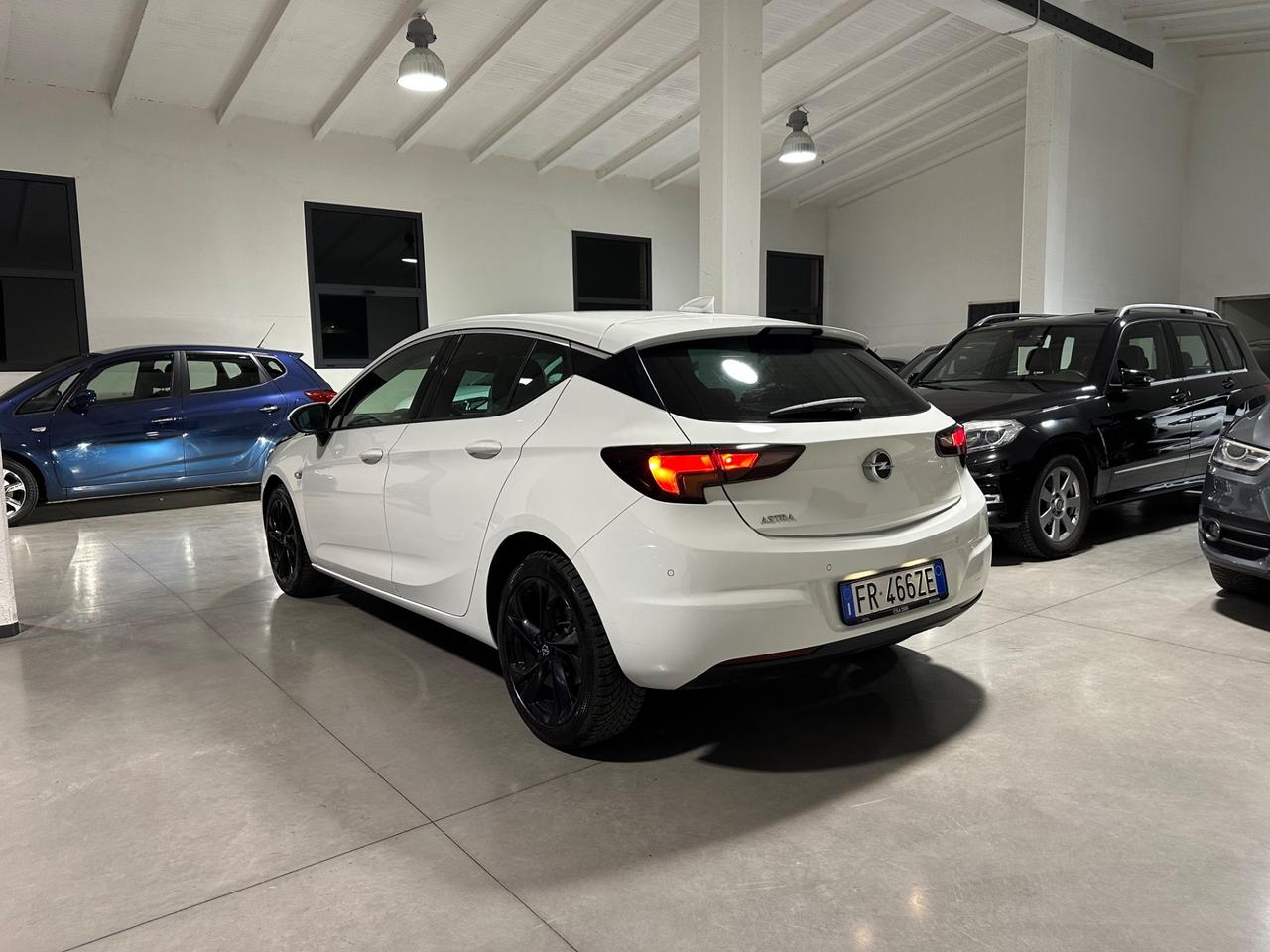 Opel Astra 1.6 CDTi 110CV Start&Stop 5 porte Innovation