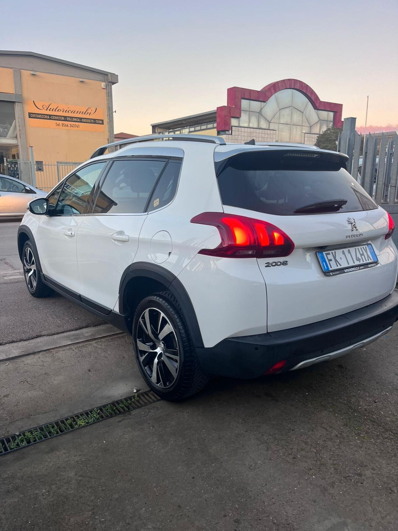 Peugeot 2008 BlueHDi 100 Active