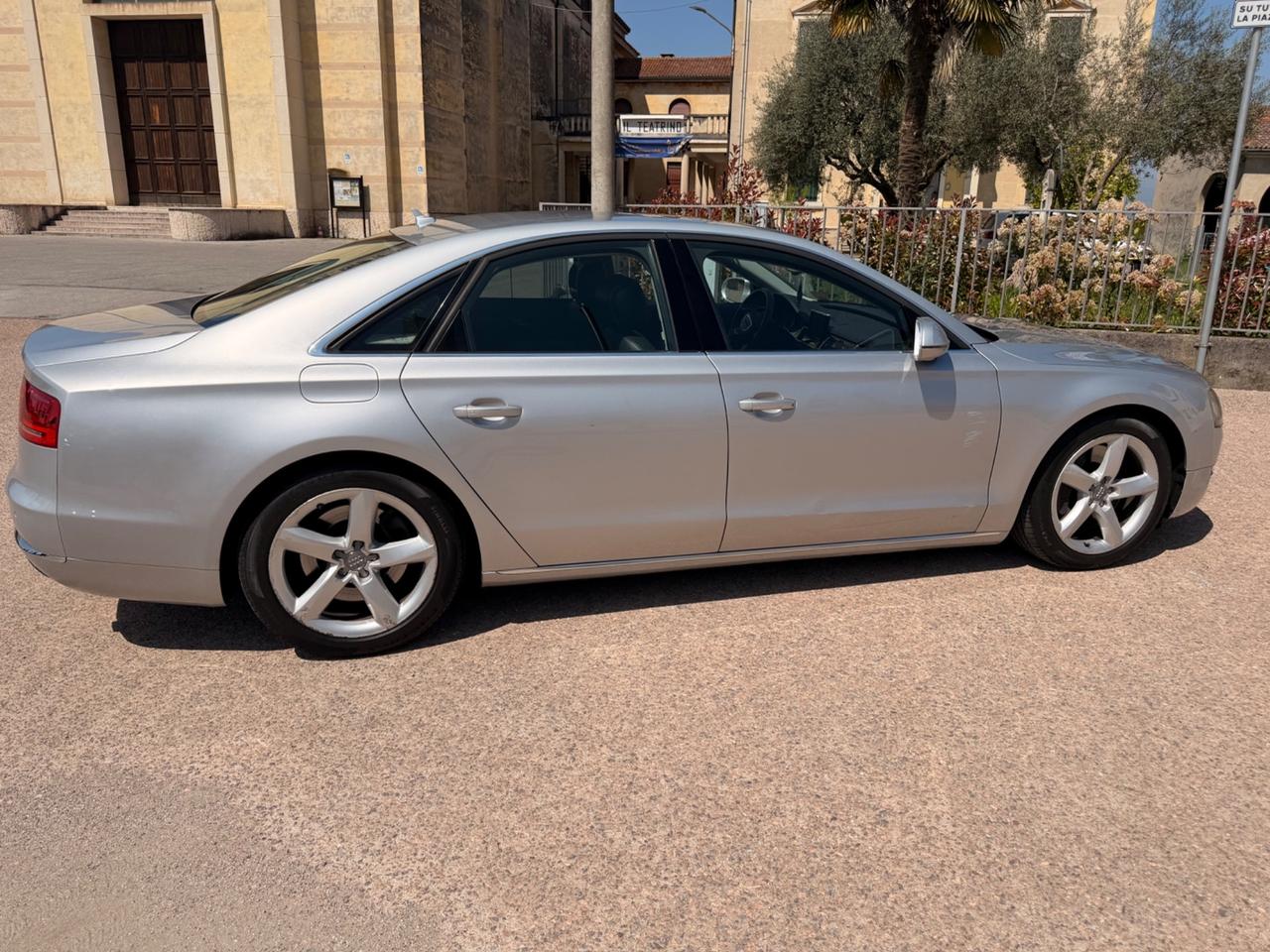 AUDI A8 4.2 V8 FSI quattro KM 113mila tetto frigo consolato ITA