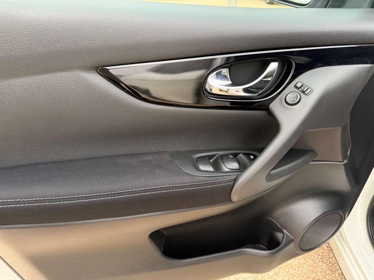 Nissan Qashqai Qashqai 1.6 dci Tekna 2wd 130cv E6