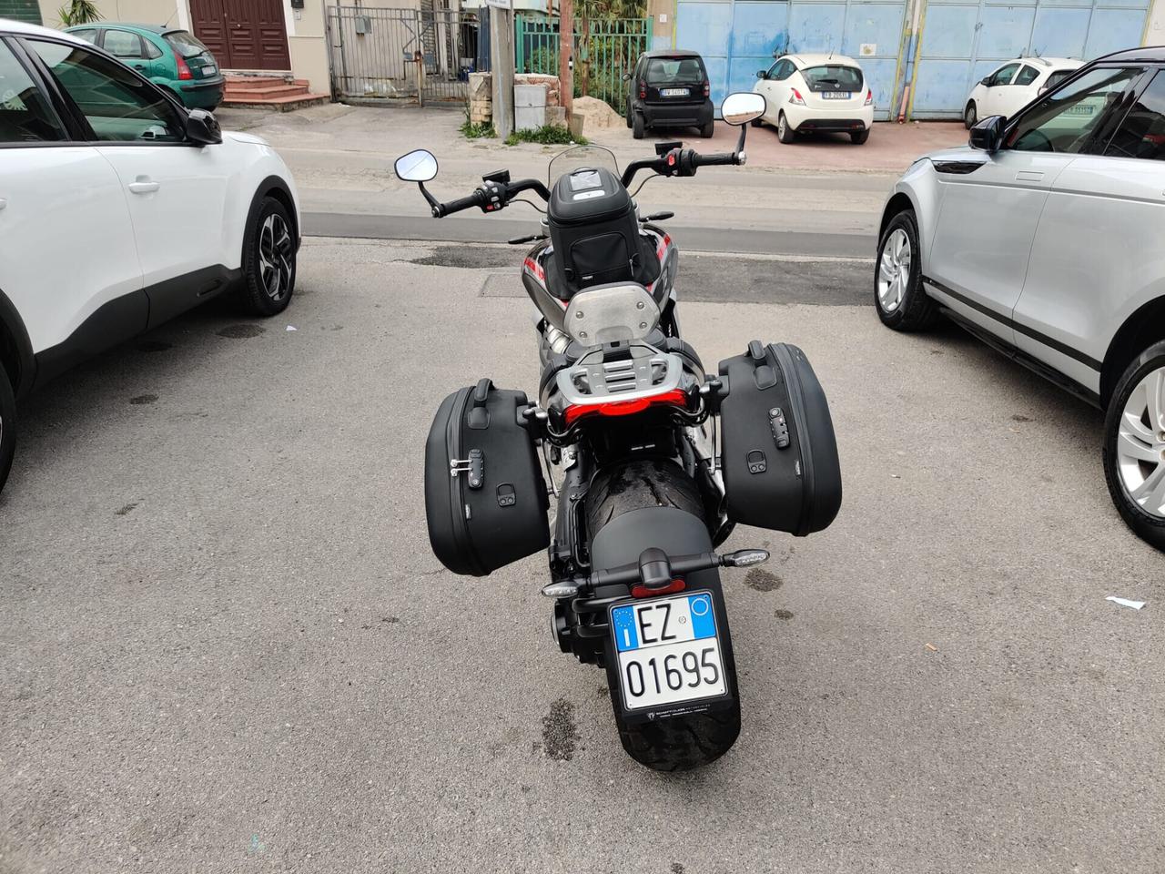 Triumph Rocket III GT