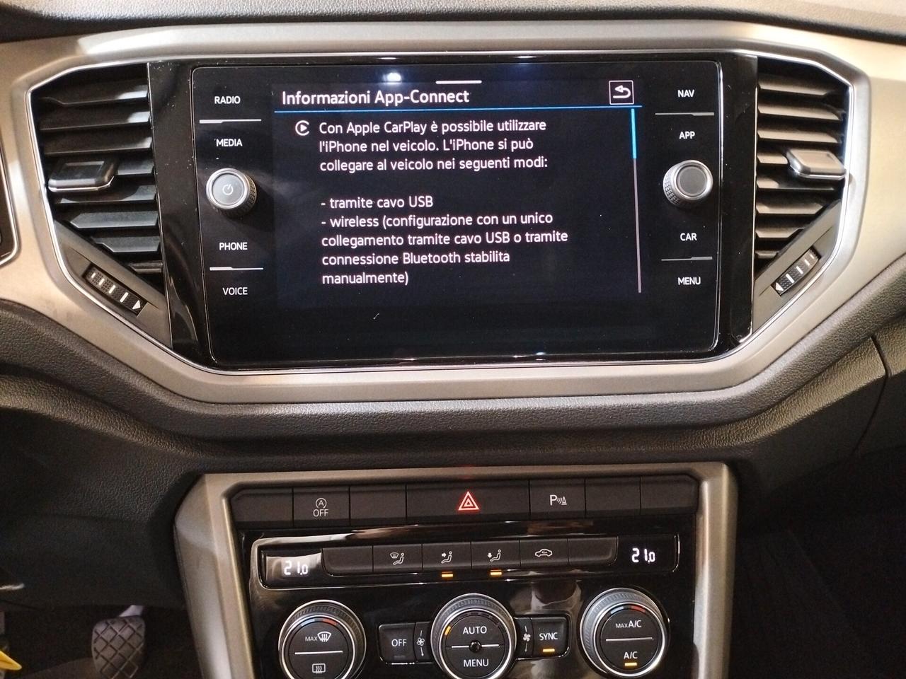 Volkswagen T-Roc 1.0 tsi Style 110cv - NEOPATENTATI