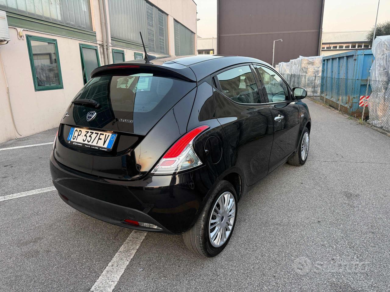 LANCIA Ypsilon 1.0 FireFly 5 porte S&S Hybrid Si