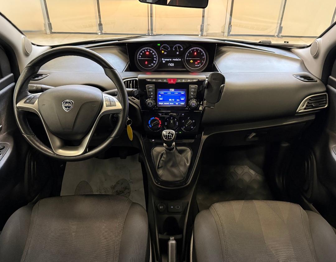 LANCIA Ypsilon 3ª serie - Ypsilon 1.0 FireFly 5 porte S&S Hybrid Ecochic Gold