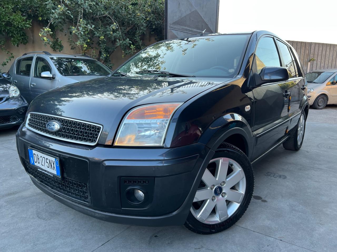 Ford Fusion 1.6 TDCi 5p. Collection