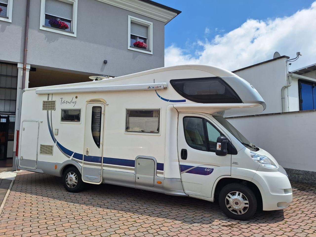 CAMPRE - Fiat Ducato 2.3 d. 130cv. 54.000km. Euro 4 bb.