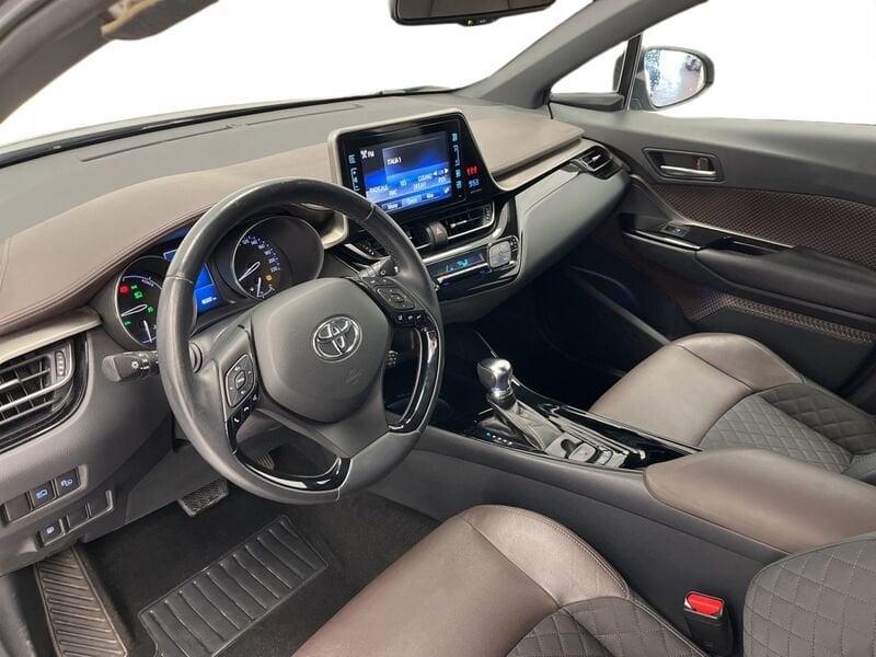 Toyota C-HR I 2016 1.8h Lounge 2wd e-cvt my18