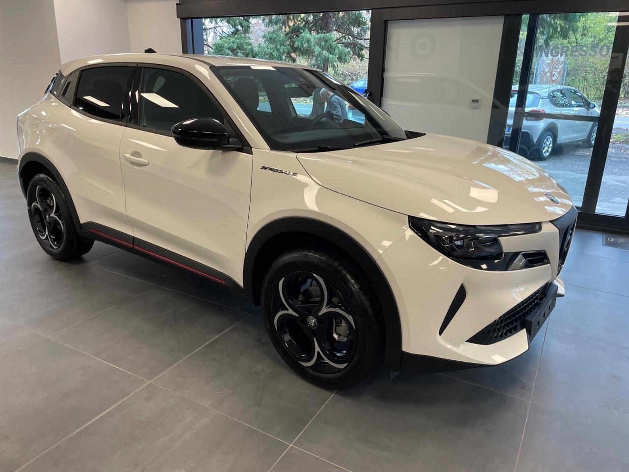 Alfa Romeo Junior 1.2 136 CV Hybrid eDCT6 Speciale