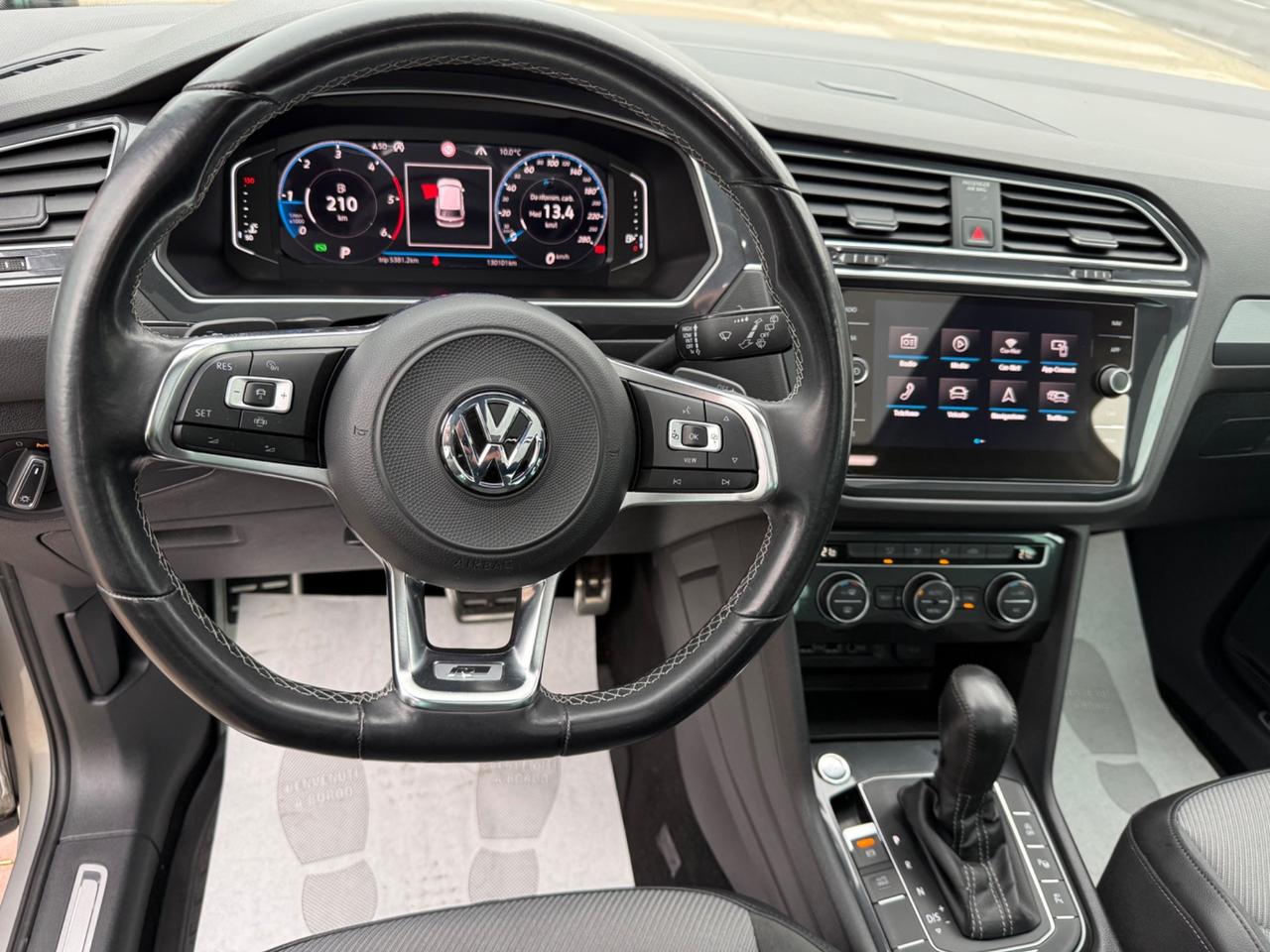 Volkswagen Tiguan 2.0 TDI 190 CV. 4MOTION R-LINE.TETTO APRIBILE