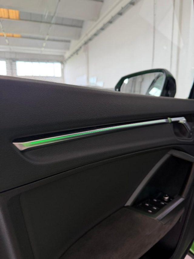 AUDI RS Q3 SPB quattro S tronic //BELL1SS1MO//