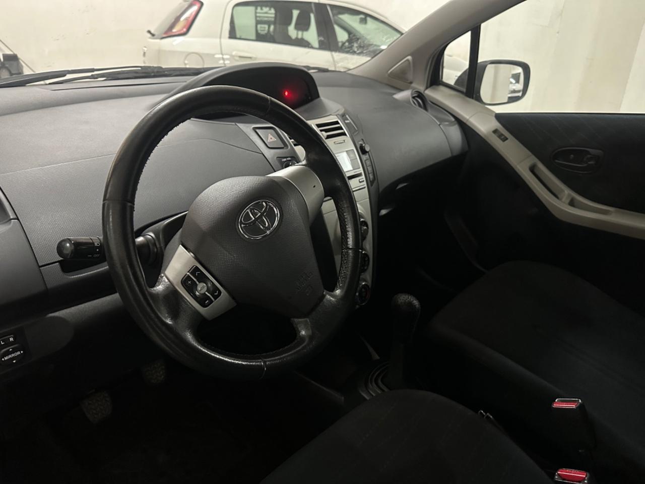 Toyota Yaris 1.0 5 porte GARANZIA 12 MESI