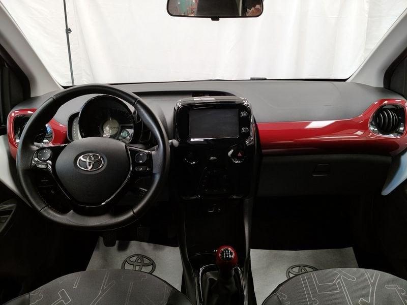 Toyota Aygo 1.0 VVT-i 69 CV 3 porte x-wave bordeaux