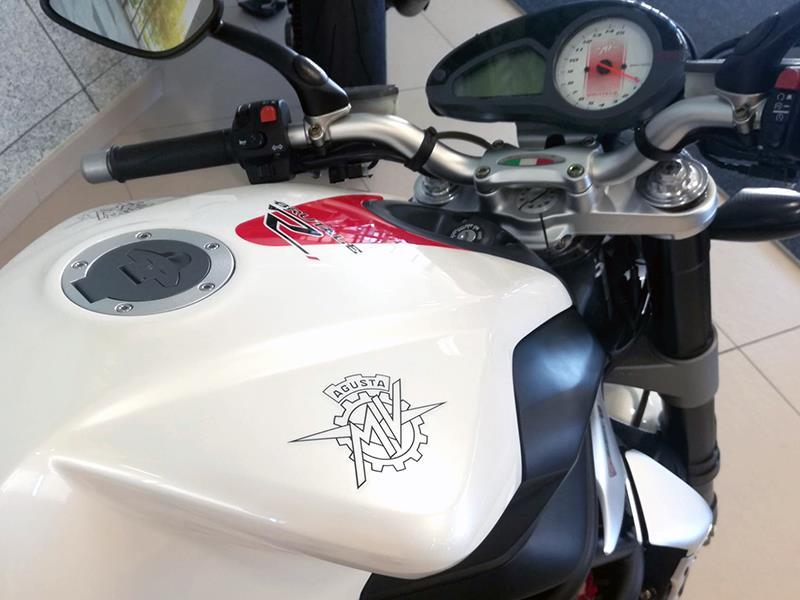 MV Agusta Brutale 910 R