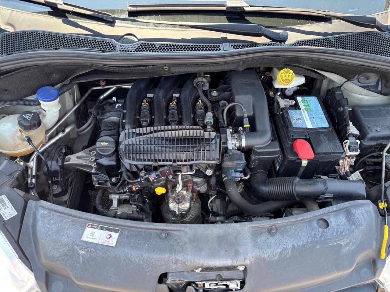 Peugeot 208 1.2 82CV, GARANZIA