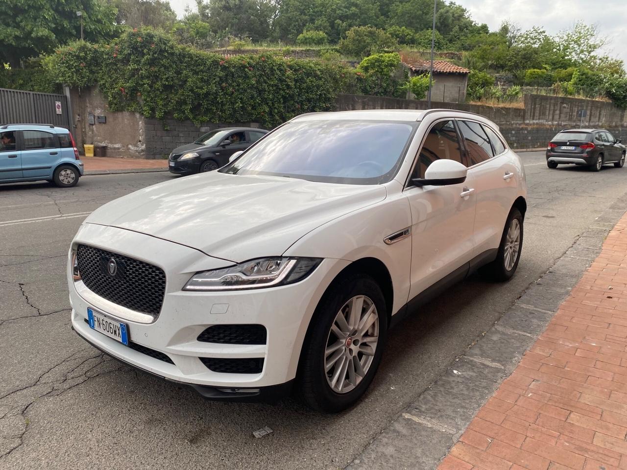 Jaguar F-Pace 2.0 D 180 CV AWD aut. Portfolio