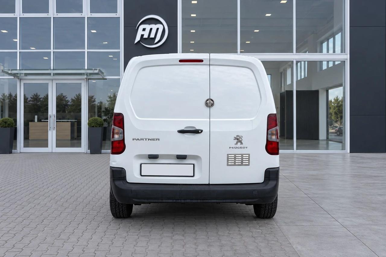 Peugeot Partner 1.5 diesel 3 posti allestito