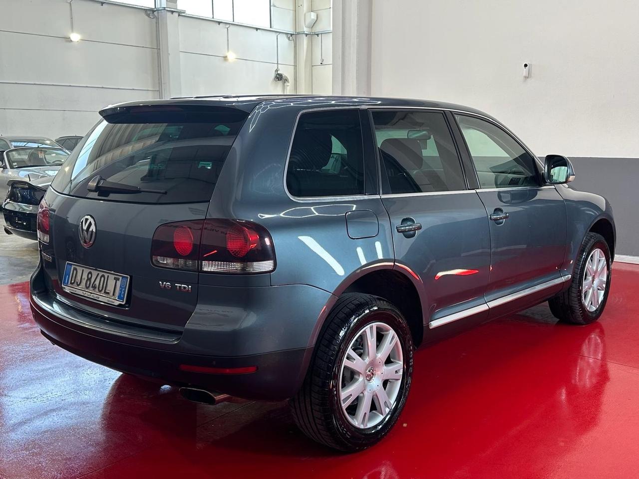 Volkswagen Touareg 3.0 V6 TDI DPF Exclusive