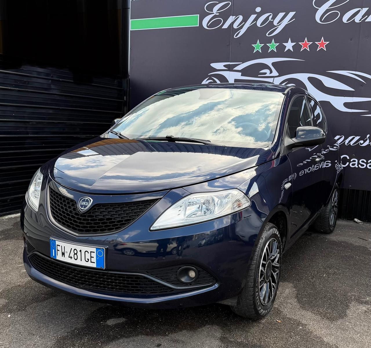 Lancia Ypsilon 0.9 TwinAir 5 porte Metano Ecochic Gold