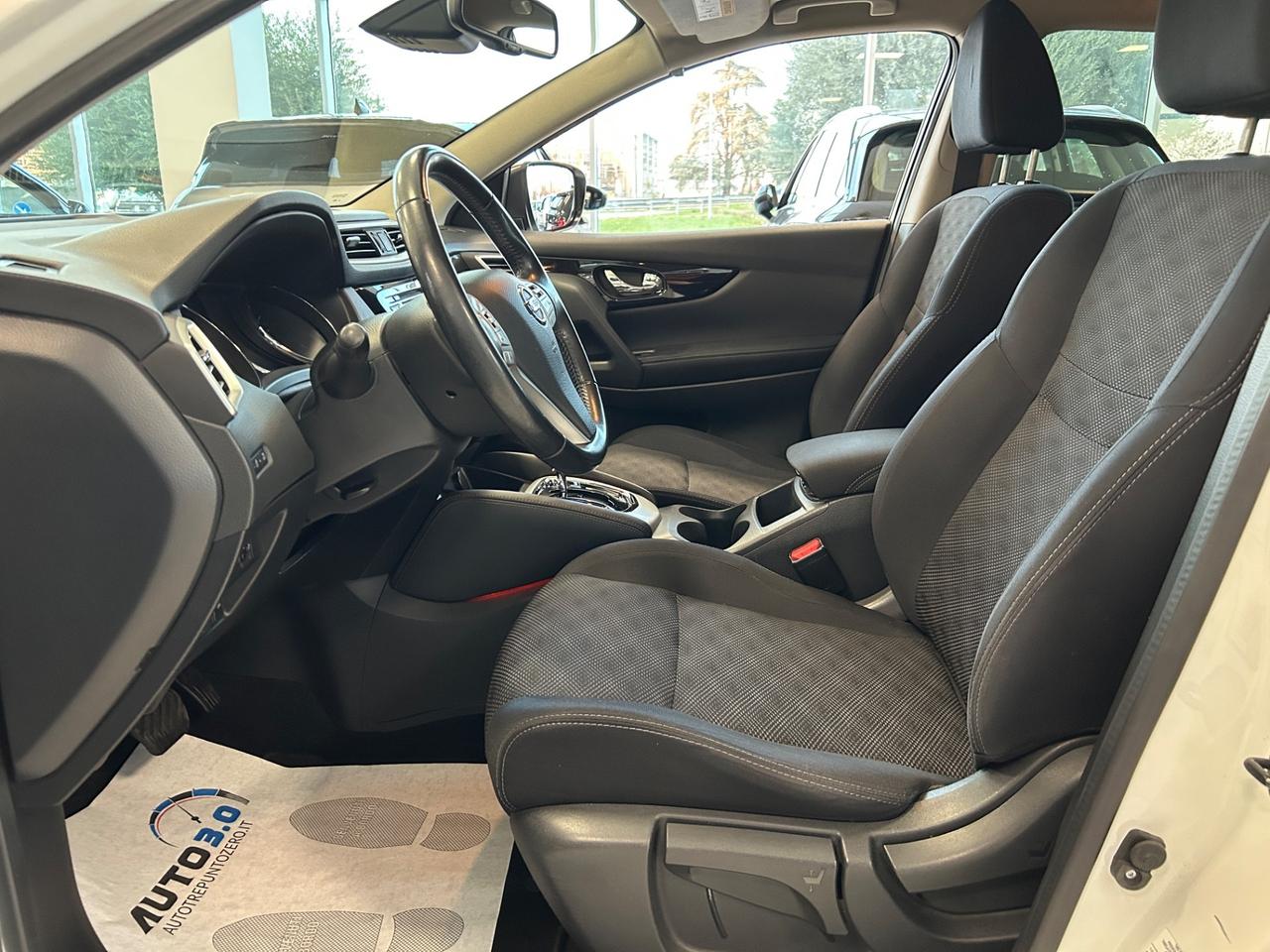 Nissan Qashqai 1.6 dCi 2WD N-Connecta Xtronic Neopatentati