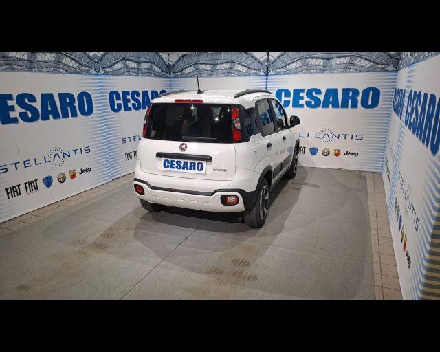FIAT New Panda 1.0 firefly hybrid Cross s&s 70cv 5p.ti