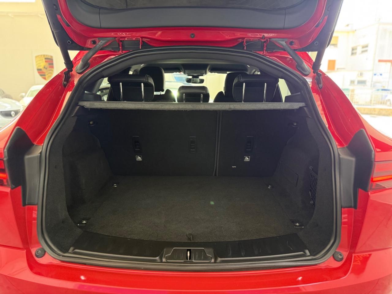 Jaguar E-Pace 2.0D 240 CV AWD aut. R-Dynamic HSE