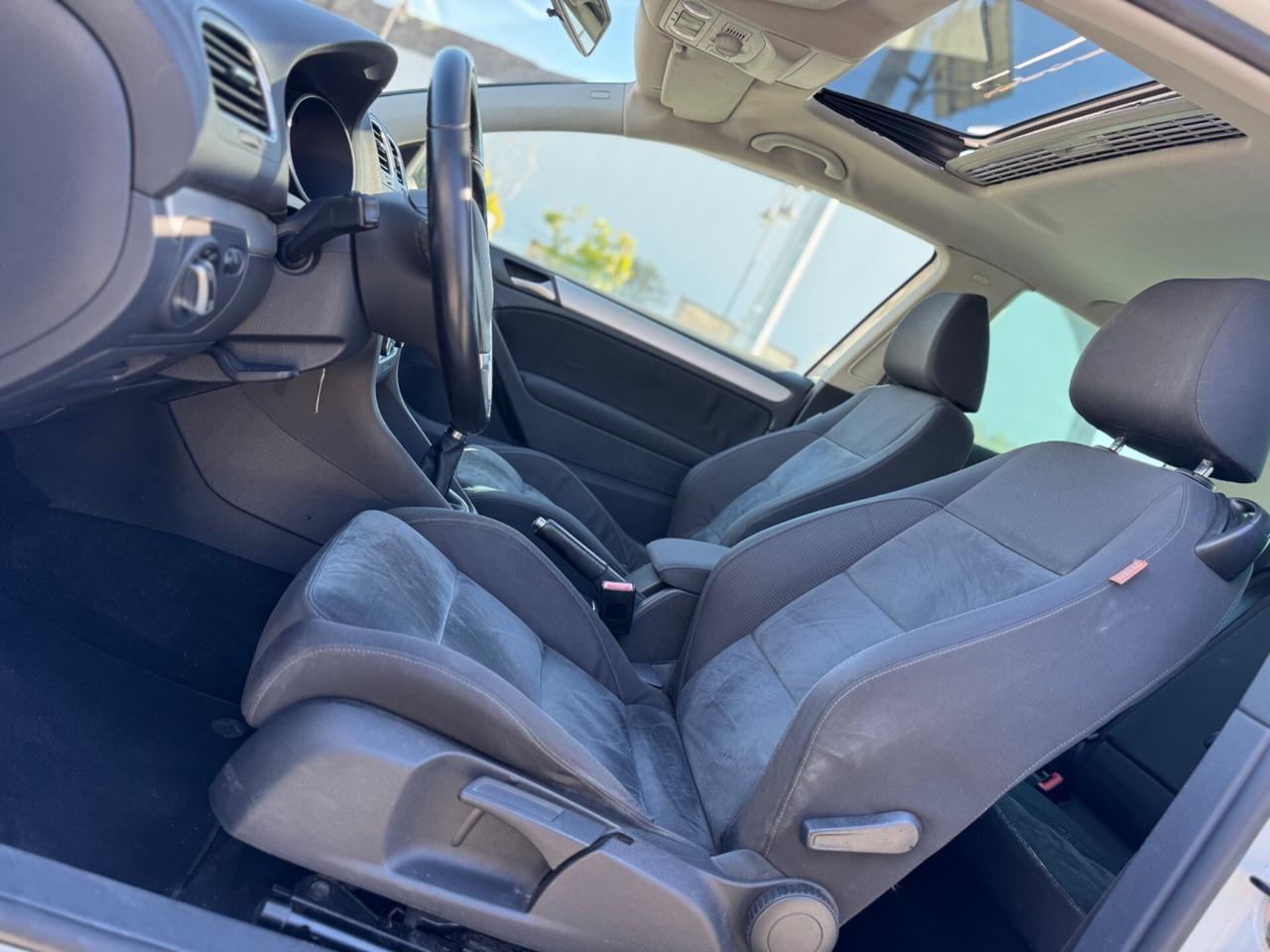 VOLKSWAGEN GOLF 1.6 TDI 105CV GARANZIA 12 MESI