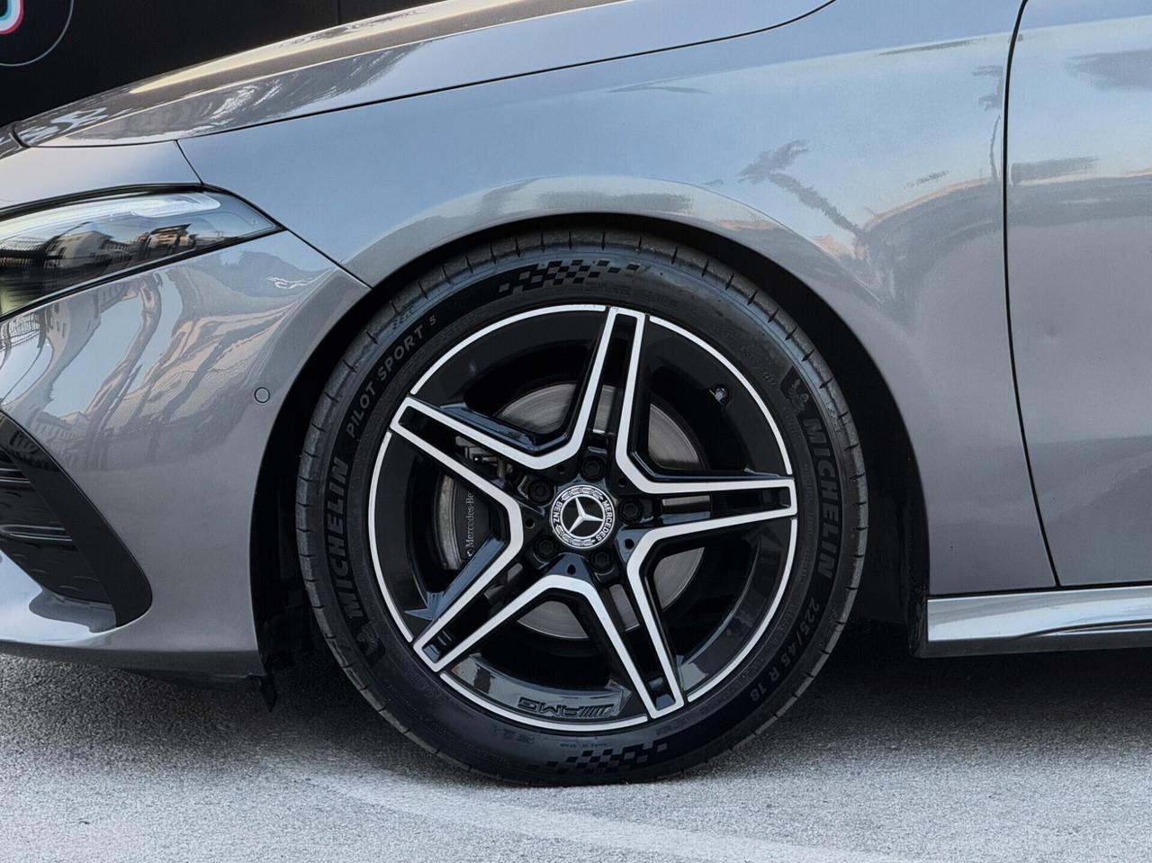 Mercedes-Benz A 180 d AMG Premium TETTO PACK LUCI