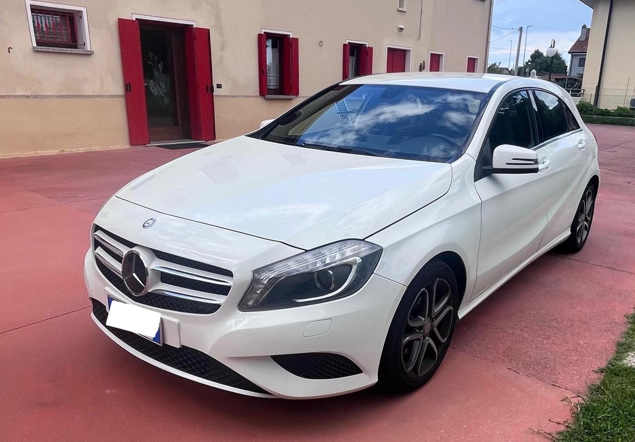 Mercedes-benz A 180 Premium