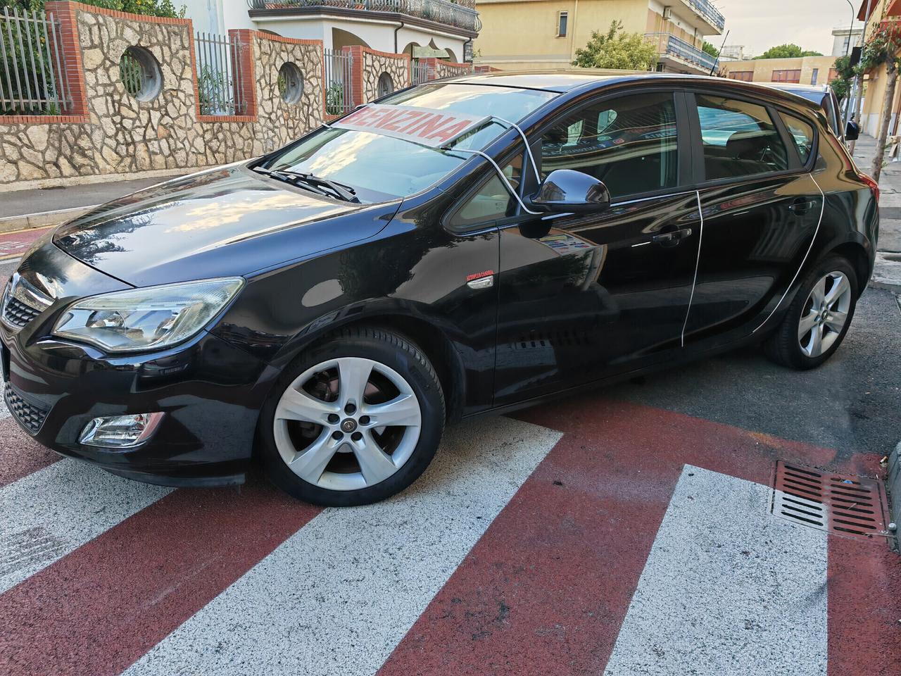 OPEL ASTRA 1.6 BENZINA CV115 KW85 FULL PERFETTA