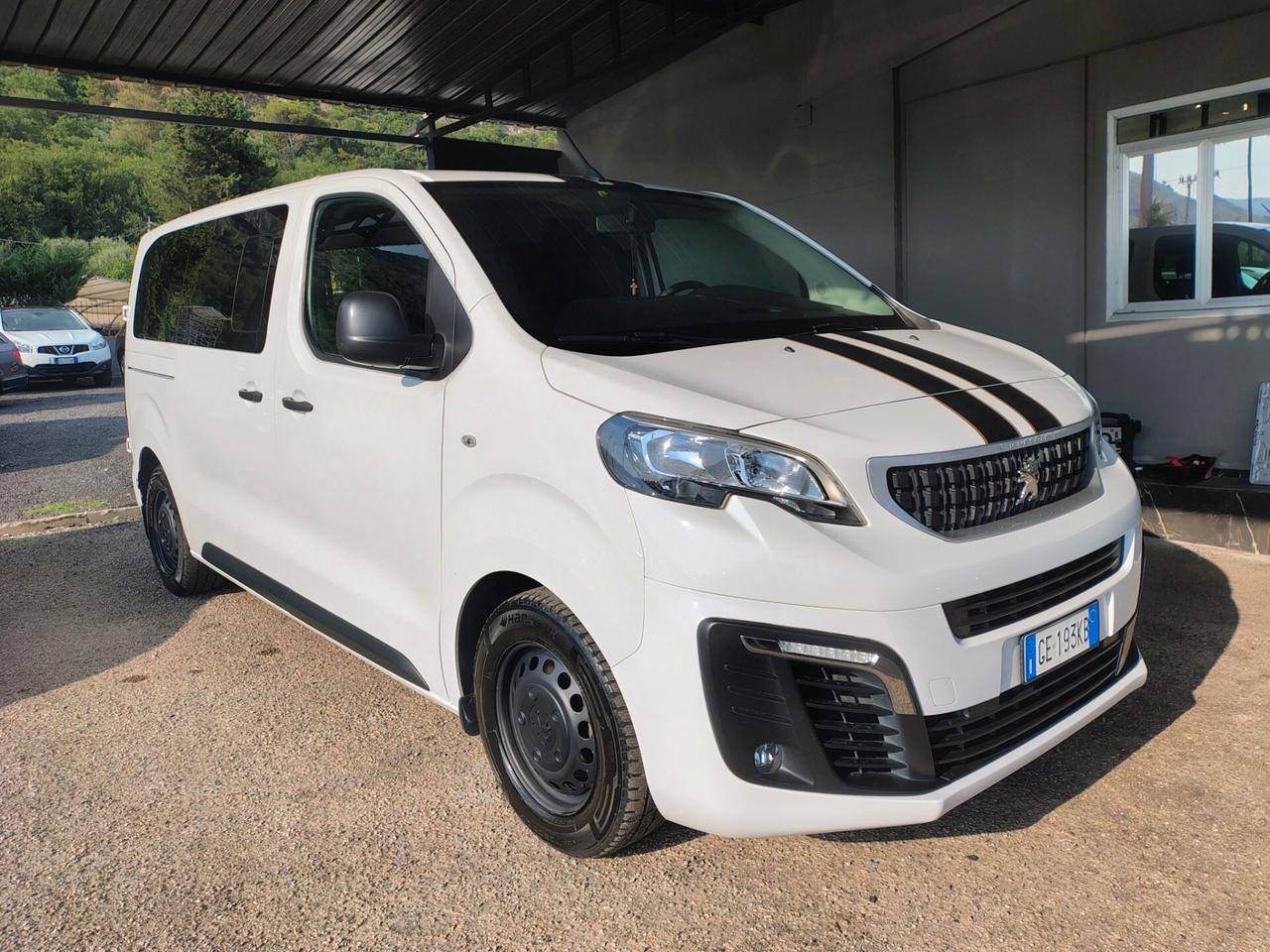 Peugeot Expert BlueHDi 140 S&S EAT8 PL-TN Combi Std.