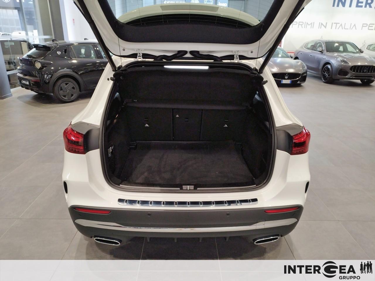 Mercedes-Benz GLA 200 d AMG Line Premium auto