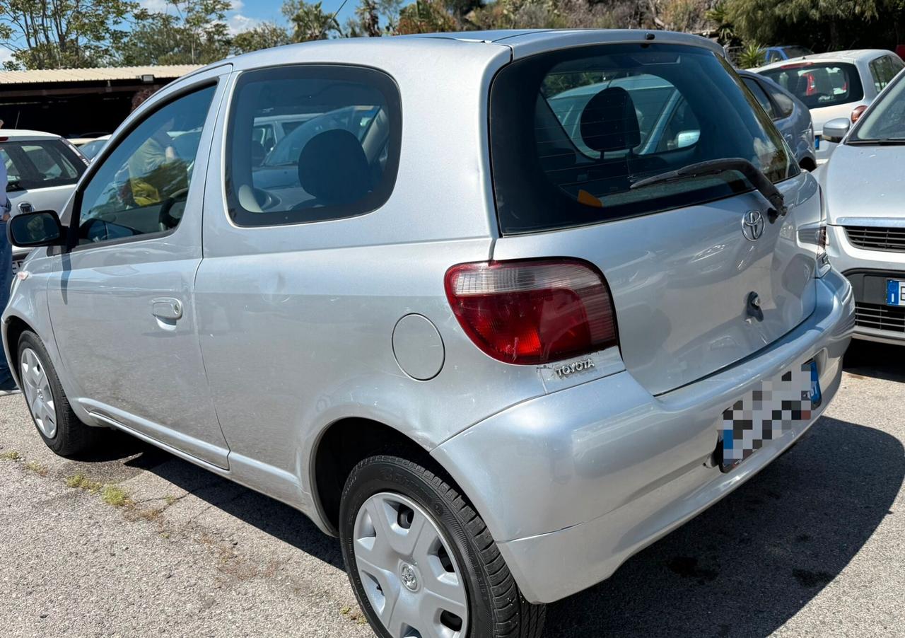 Toyota Yaris 1.0i 16V cat 3 porte