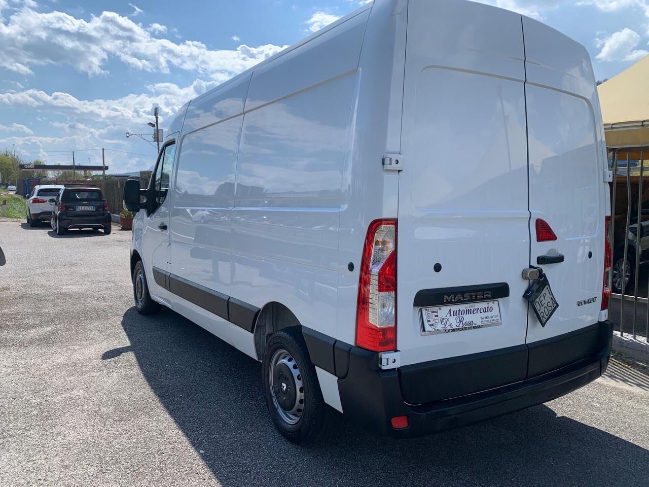 RENAULT MASTER 2.3 DCI H2L2