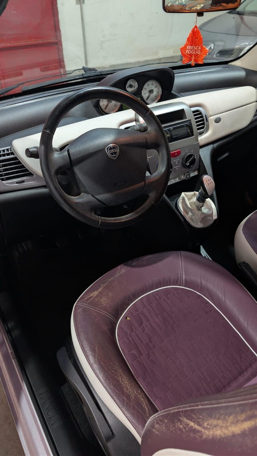 Lancia Ypsilon 1.2 Elle