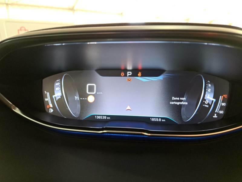 PEUGEOT 5008 BlueHDi 130 Business EAT8 S/S aut.