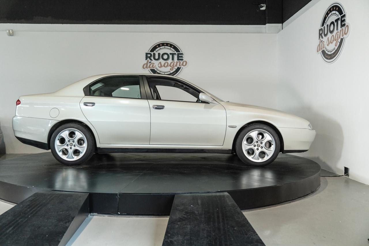 Alfa Romeo 166 3.0 V6 24V - ALF00166