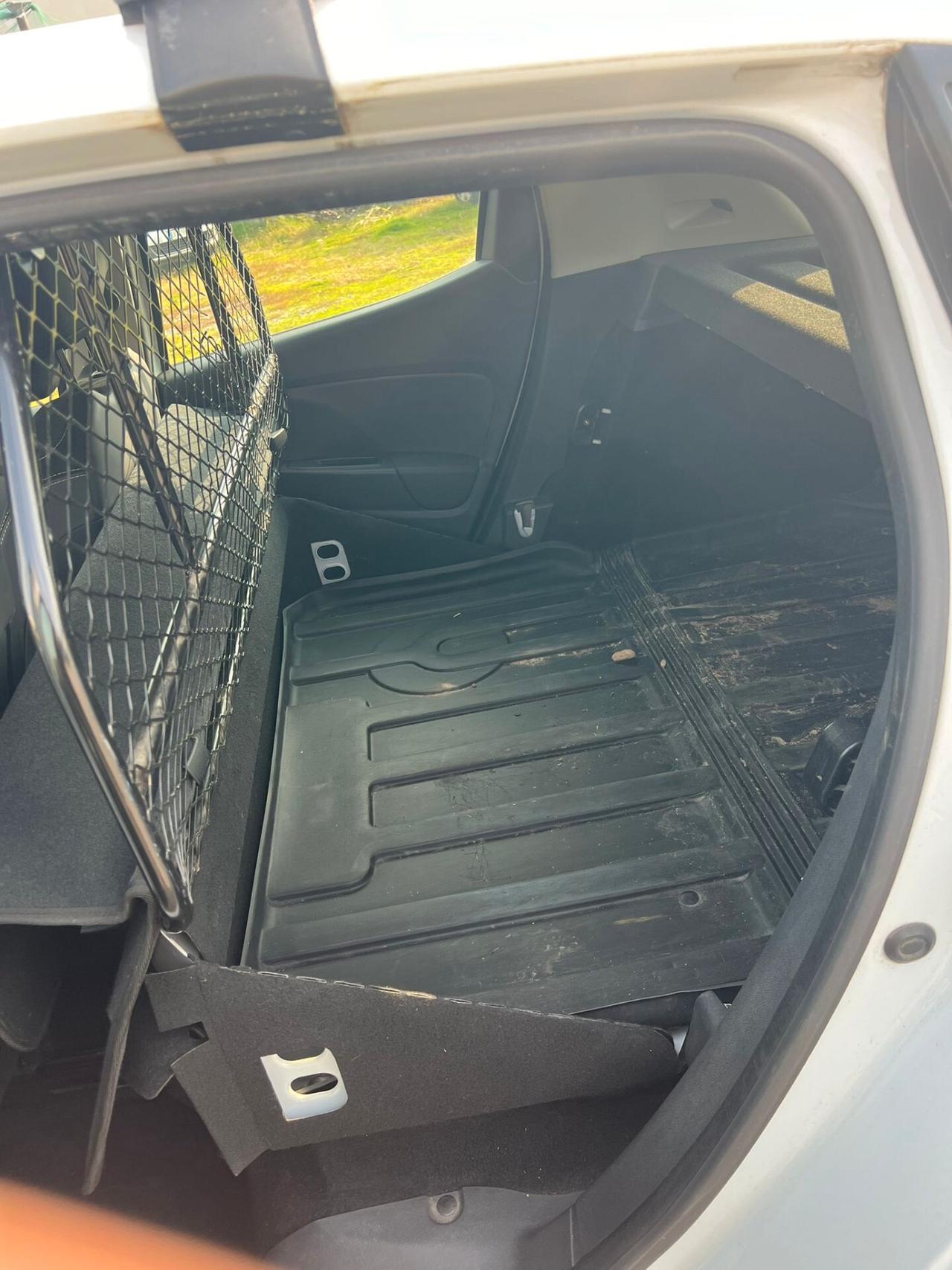 Renault Clio dCi 8V 75 CV autocarro 2 posti