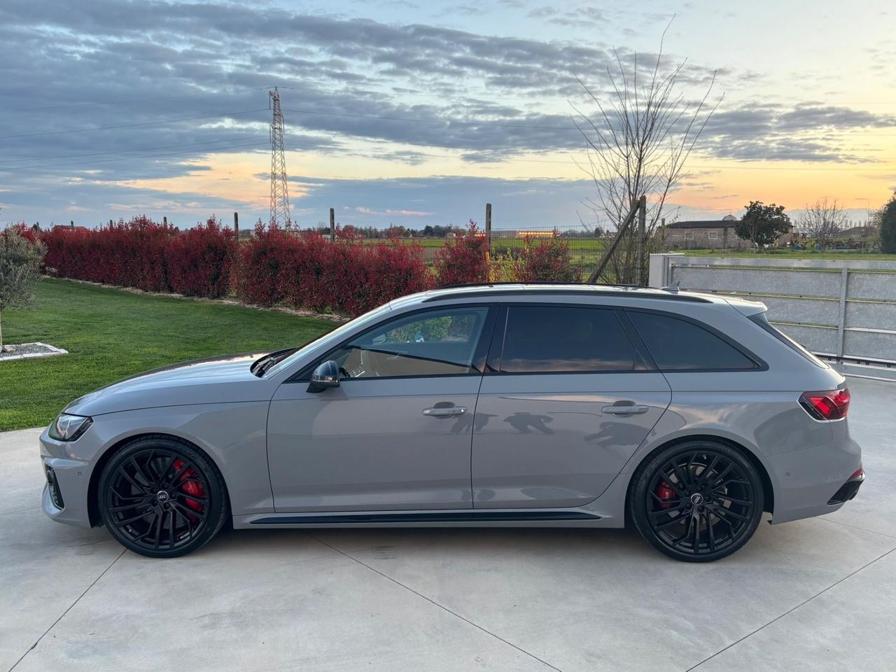 Audi RS4 Nardó